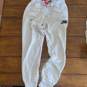 Nike jogger sweatpants